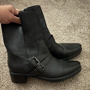 Like new Harley Davidson leather boots.